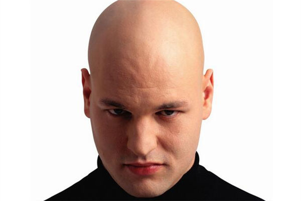 脱发是男人的“心头之痛” 中医按摩法让你找回自信