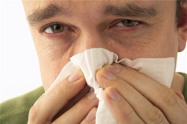 春季鼻炎还可引起慢性咽炎 鼻炎患者饮食注意什么