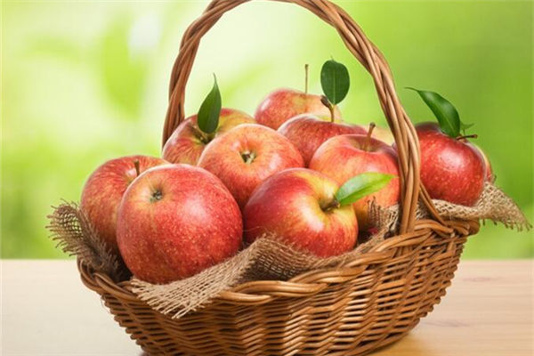 四种最适合冬季的养生水果 你选对了吗？