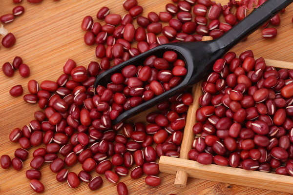 冬季养生常吃红豆好处多 养心补血健脾胃