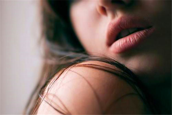晚上睡觉口干舌燥 可能是慢性肺病在作怪