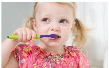 父母该怎么让宝宝爱上刷牙？