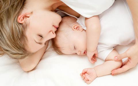 如何辨别宝宝是否睡眠不足