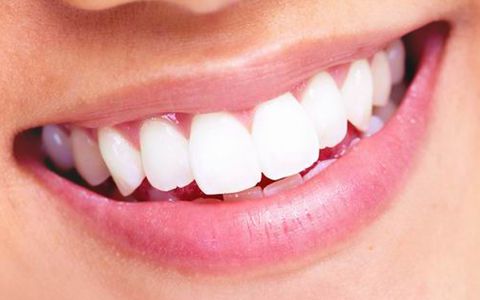 牙齿黄是什么原因