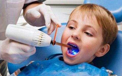乳牙龋齿治疗