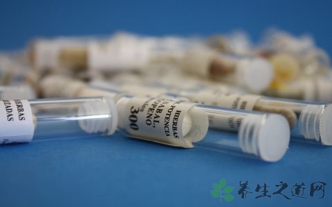 得了疱疹性口腔炎怎么办