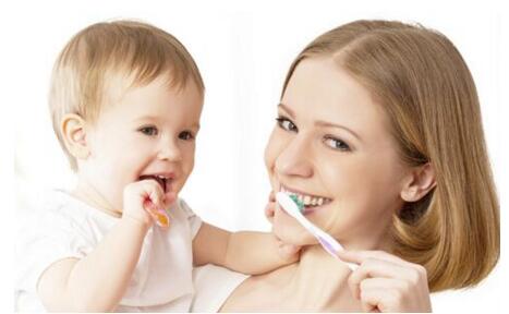 小孩刷牙有什么步骤吗？