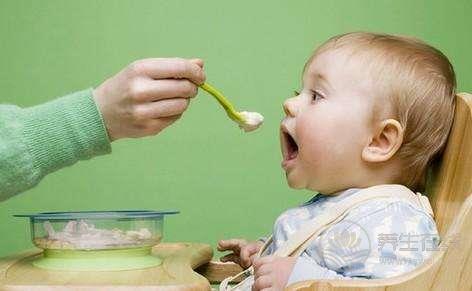 宝宝多大适合吃米粉？吃米粉的好处