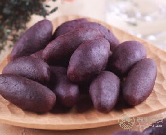 用紫薯做粥好处多多，家庭主妇们都看看