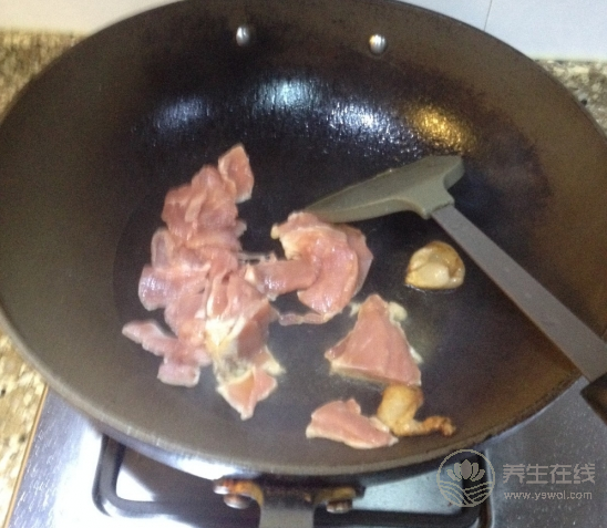 豆角炖肉制作方法？