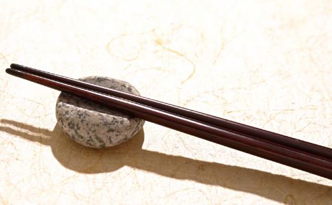 健康使用筷子的方法