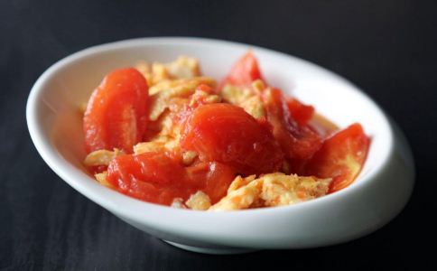 西红柿炒鸡蛋 有助延缓衰老