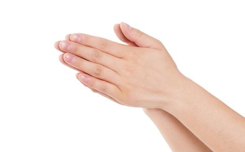 冬季如何护理双手 冬季保养手部的方法 冬季怎么保养双手