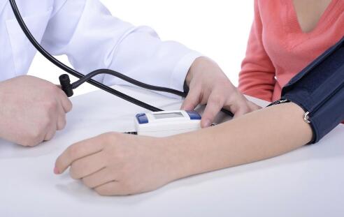 血压升高的原因有哪些呢 血压的升高该如何控制 血压控制不理想怎么办