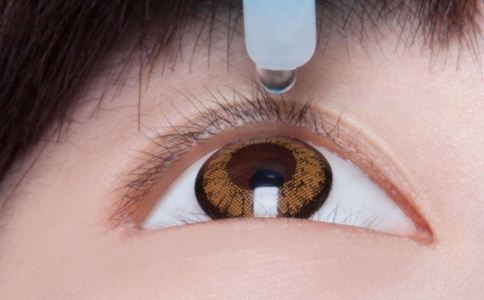 眼药水怎么用 使用眼药水的注意事项 使用眼药水的最佳方法