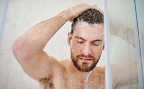 哪些错误洗澡方式会导致心脑血管 如何预防心血管疾病 导致心血管疾病的坏习惯有哪些