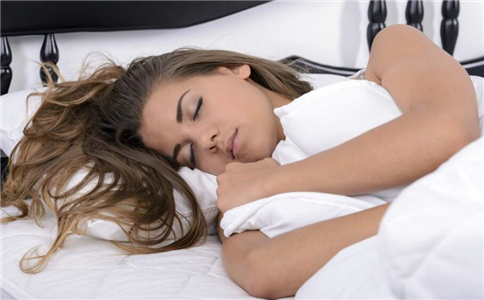 睡觉养生方法 如何健康睡觉 中医养生睡眠时间