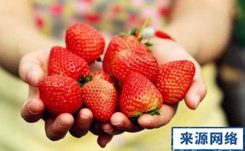 吃草莓的好处 吃草莓有什么好处 草莓的功效