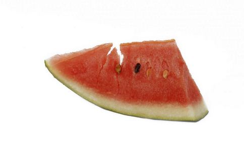 夏季吃西瓜要注意哪些 夏季吃西瓜的禁忌 夏季怎么吃西瓜好