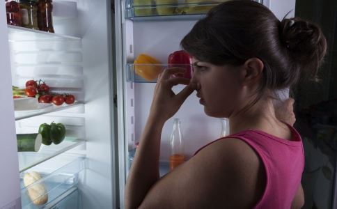 冰箱储存食物的注意 使用冰箱要注意哪些 冰箱里的食物能放几天
