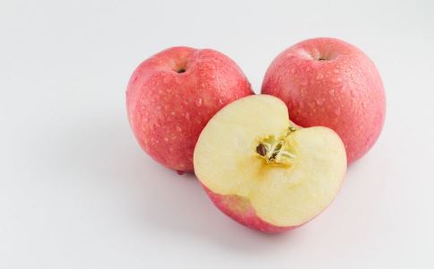 吃苹果要不要削皮 苹果削皮的好处