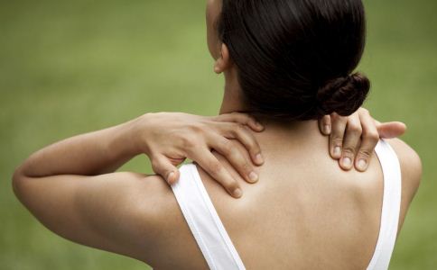 颈椎疼痛怎么按摩 按摩颈椎的方法 颈椎疼痛怎么办
