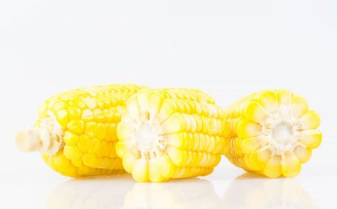 煮玉米的功效 煮玉米的方法 煮玉米营养