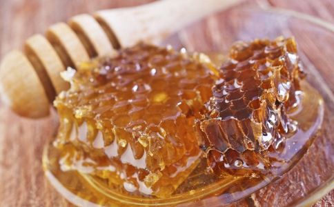 蜂蜜解秋燥什么时候吃最好