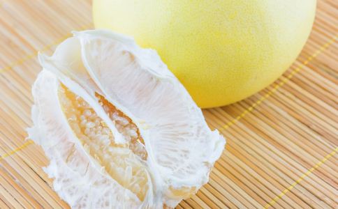 冬季吃柚子有助美容抗衰老