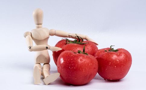 吃西红柿的注意 吃西红柿的禁忌 吃西红柿要注意哪些