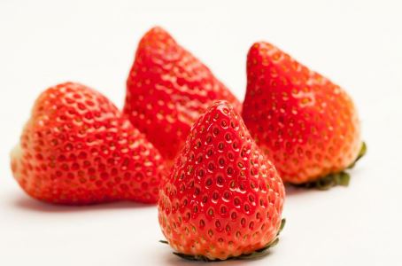 吃草莓有哪些功效