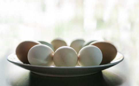 生吃鸡蛋对人的健康有好处吗