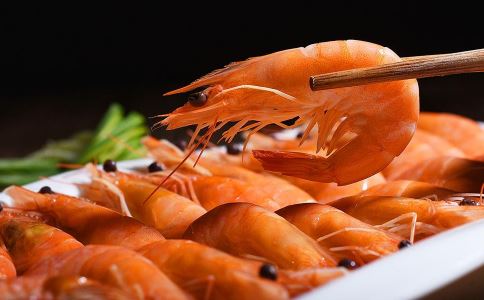 吃虾的注意 维生素C 维生素C可以和虾一起吃吗