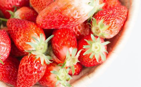 春季吃草莓的三大注意
