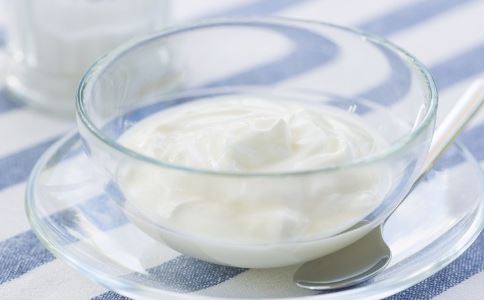 喝酸奶的禁忌 如何喝酸奶 喝酸奶要注意哪些