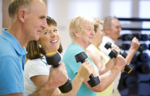 健身锻炼 锻炼肌肉 健身饮食 对健身有帮助的食物 健身