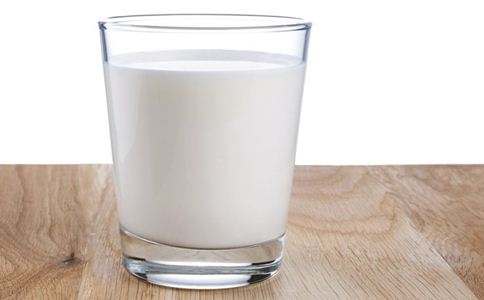 冬天喝牛奶的好处 冬天如何加热牛奶 冬天喝牛奶好吗