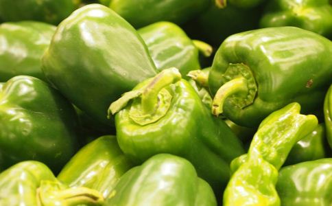 青椒的营养价值 青椒的功效与作用 青椒不能和什么一起吃