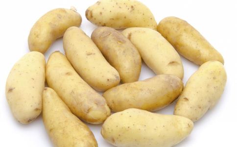 春季饮食 中毒食物 有毒食物 发芽的土豆 有毒的野山菜