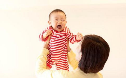 秋季上火吃什么 小宝宝上火 宝宝上火怎么办 上火吃什么