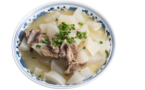 羊骨头汤怎么炖好吃 怎么炖羊骨头汤好吃 让羊骨头汤好吃的技巧