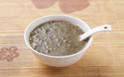 煮绿豆汤 如何快速煮绿豆汤 煮绿豆汤的方法