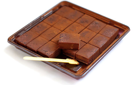 巧克力的功效 巧克力有什么功效 如何挑选巧克力
