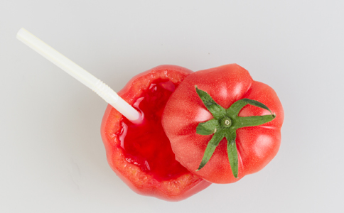 西红柿的功效 吃西红柿的好处 西红柿的养生功效