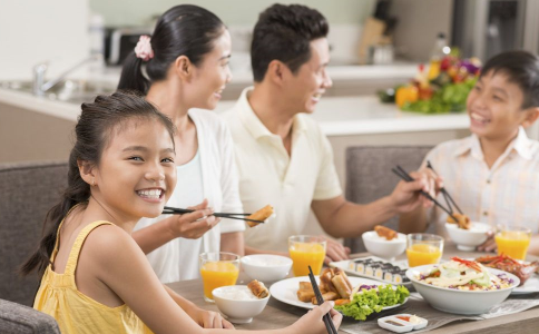 下馆子吃饭 下馆子吃饭要注意什么 下馆子吃饭什么菜不能点