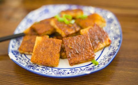 凤阳酿豆腐的来历 凤阳酿豆腐 凤阳酿豆腐的做法