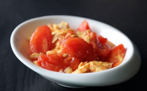 西红柿炒鸡蛋 西红柿炒鸡蛋的营养 西红柿炒鸡蛋的好处
