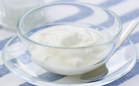 喝酸奶是否可以减肥 什么时候喝酸奶减肥 喝酸奶能减肥吗