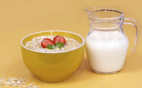 喝牛奶的好处 口腔疾病 口腔 营养成分 牛奶的营养价值