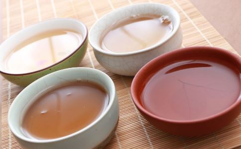 红茶的功效 喝红茶的好处 红茶的功效与作用 红茶的作用